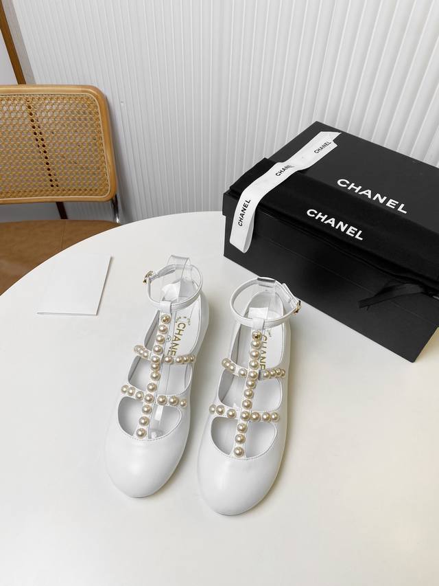 早秋新品chanel 香奈儿小香风珍珠t带平底芭蕾舞鞋、玛丽珍单鞋 面料：原版定制混种羊 内里：进口羊皮 大底：意大利真皮大底 尺码：35-41 41定做码